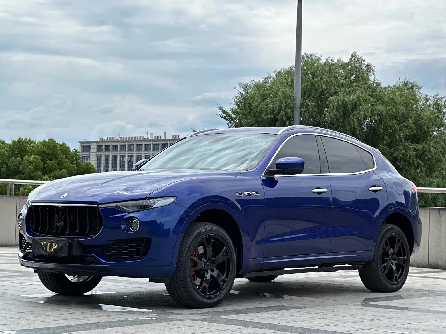 MASERATI LEVANTE 2016
