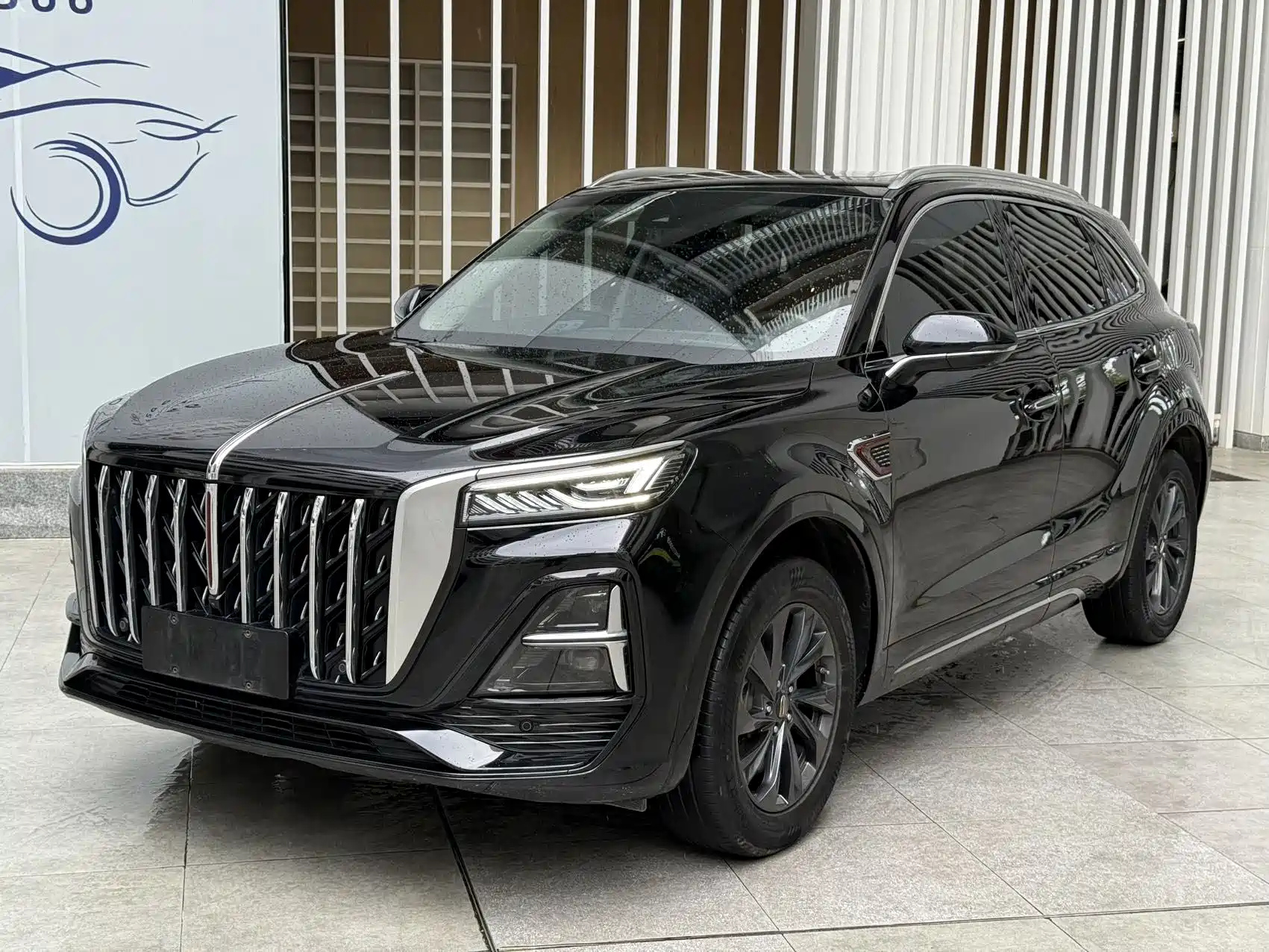 HONGQI HS5 2023