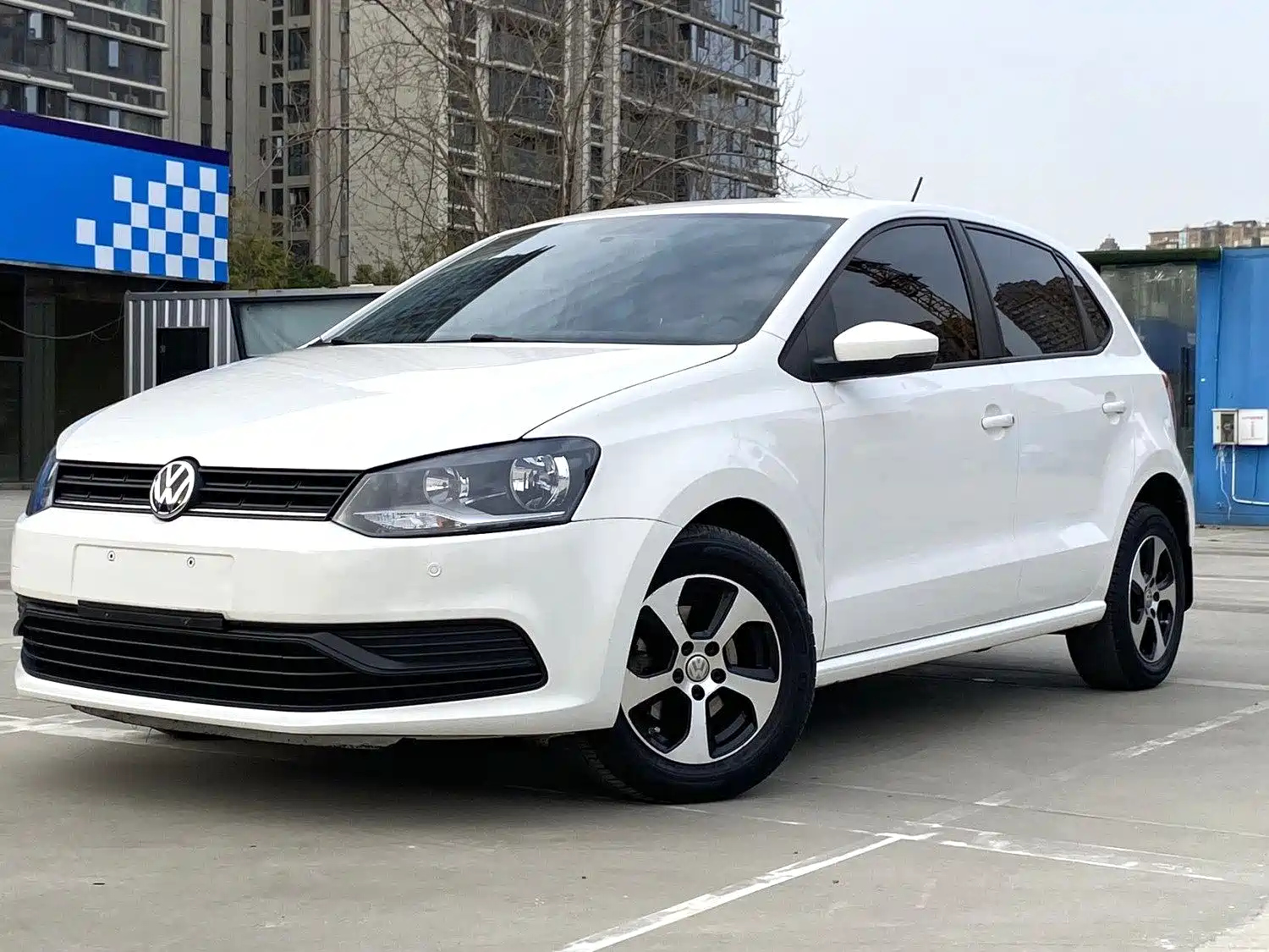 VOLKSWAGEN POLO 2018