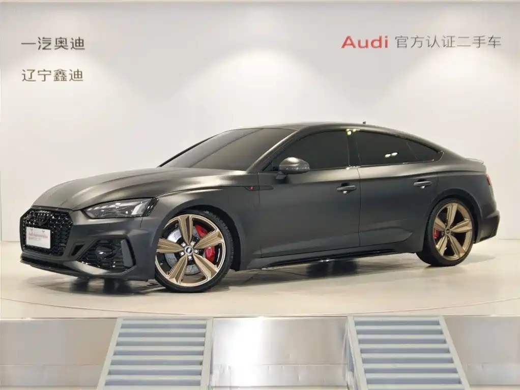 AUDI RS 5