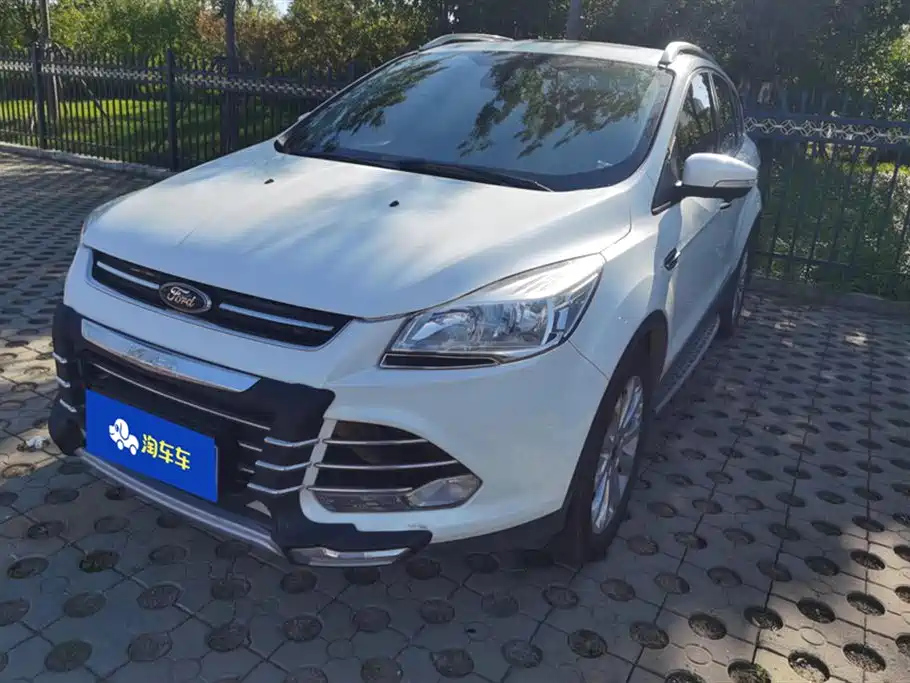 FORD ESCAPE 2015