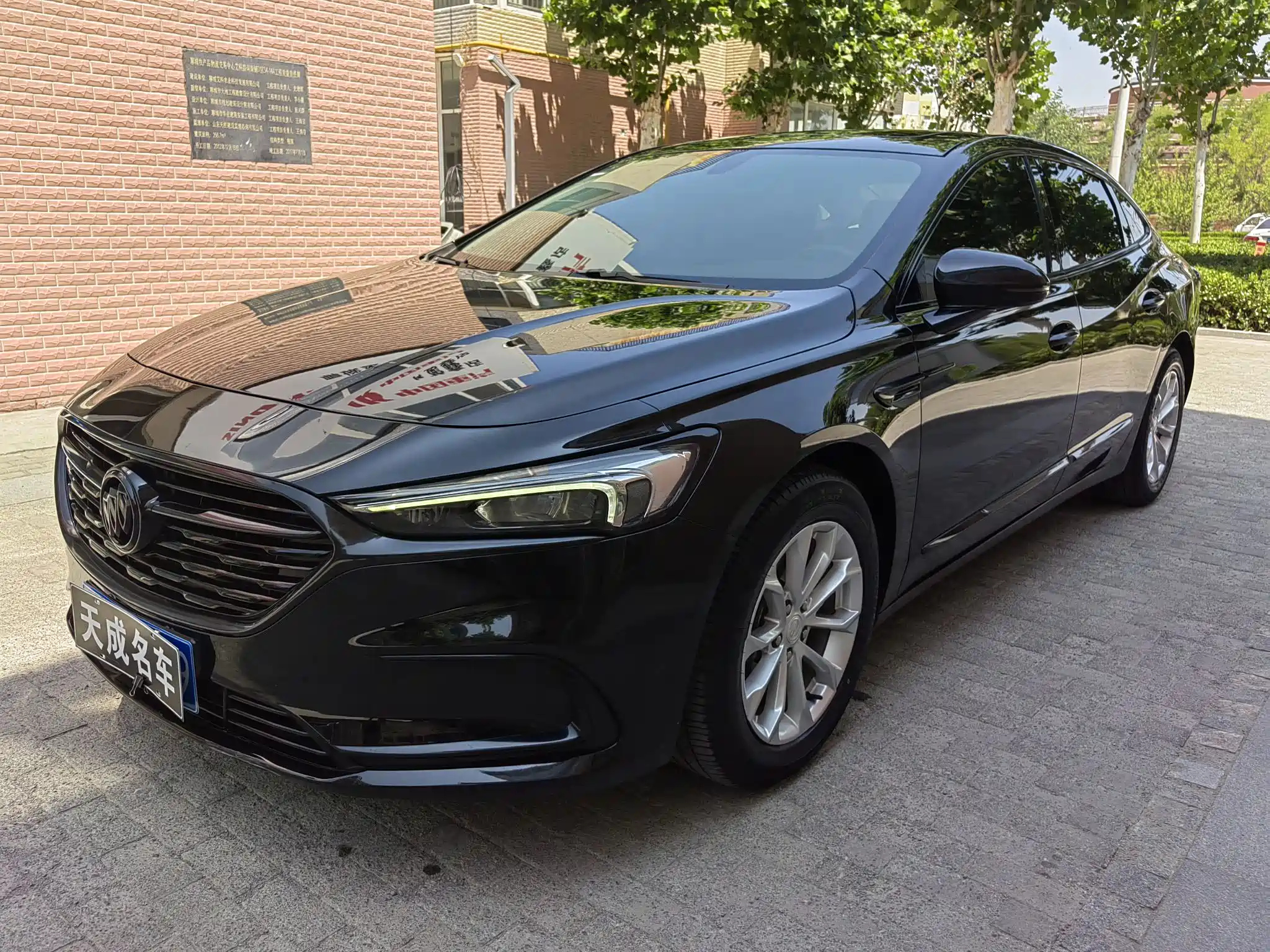 BUICK LACROSSE