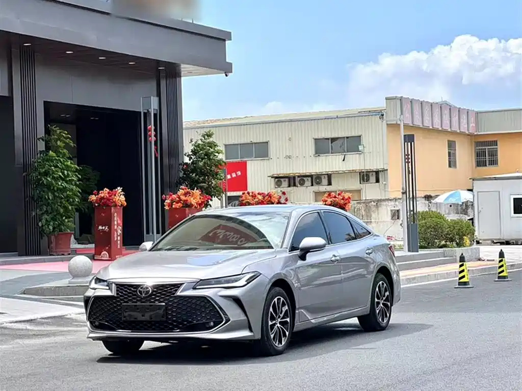 TOYOTA AVALON 2023