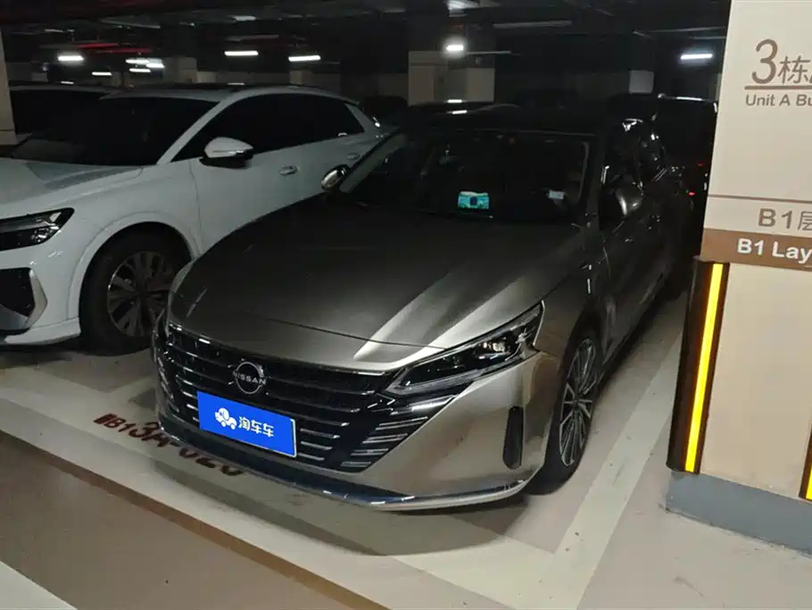 NISSAN TEANA 2022
