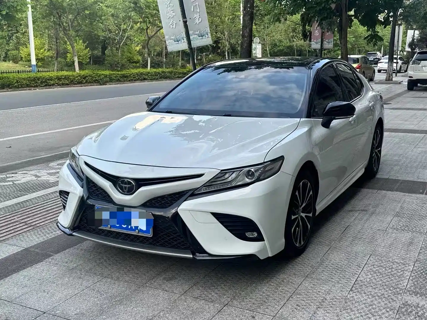 TOYOTA CAMRY 2018