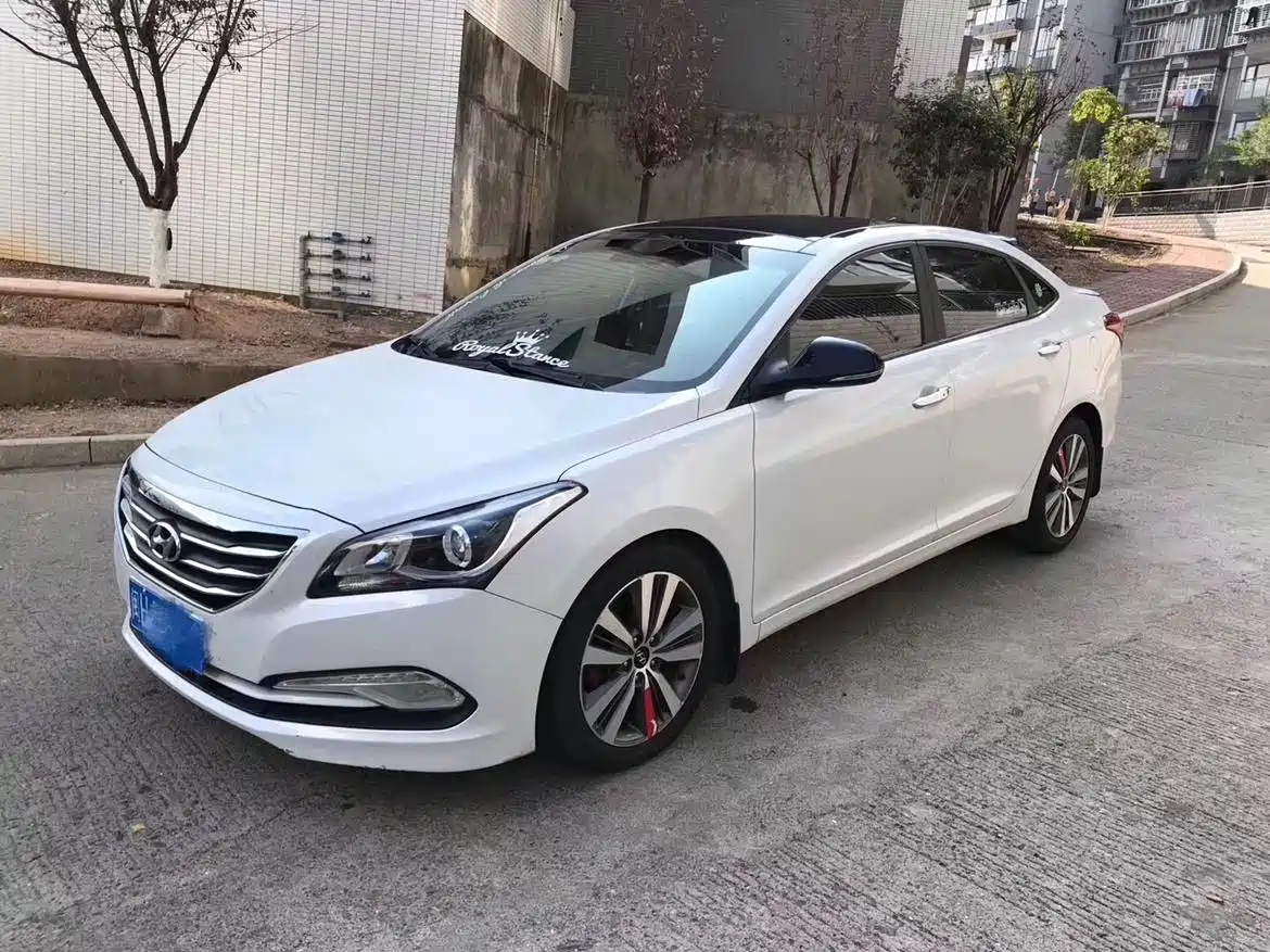 HYUNDAI MISTRA 2017