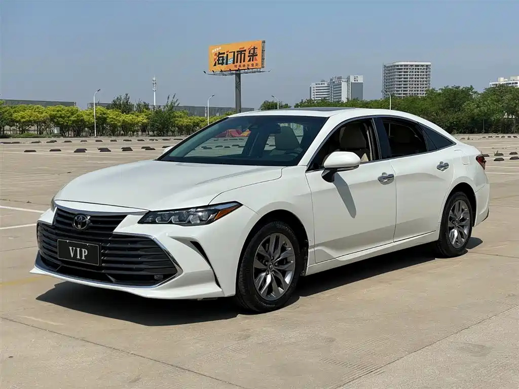 TOYOTA AVALON 2019