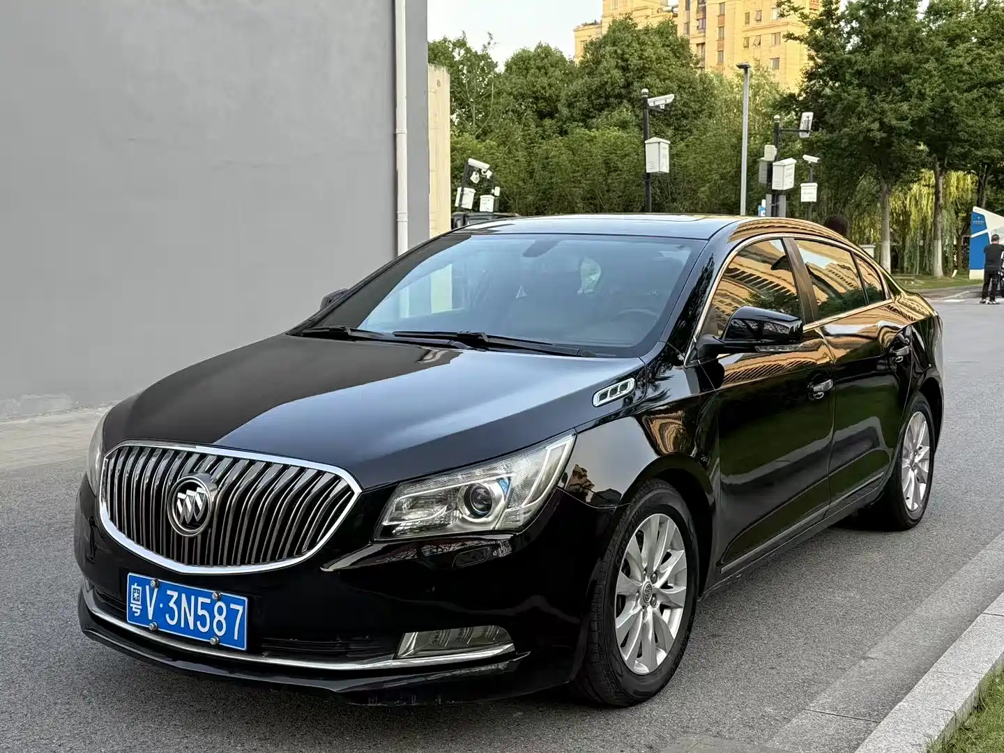 BUICK LACROSSE 2013