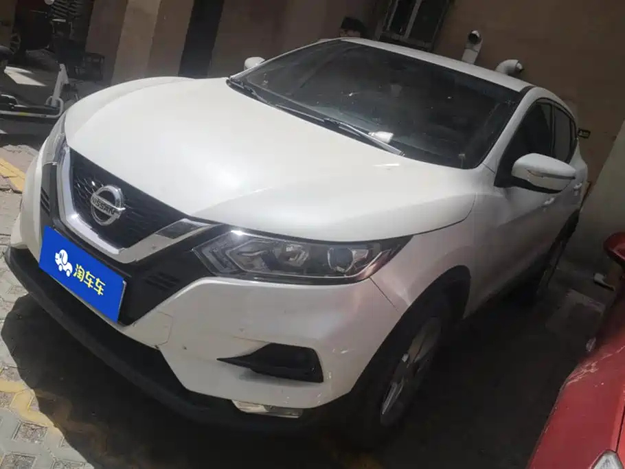 NISSAN QASHQAI 2019
