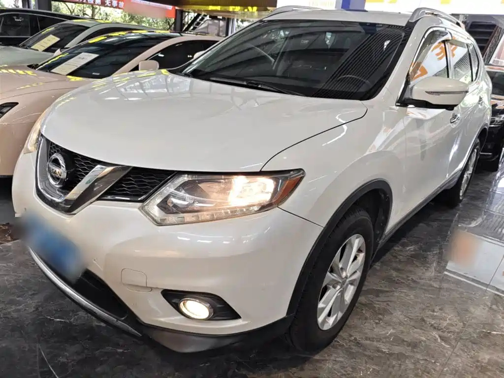 NISSAN X-TRAIL 2014