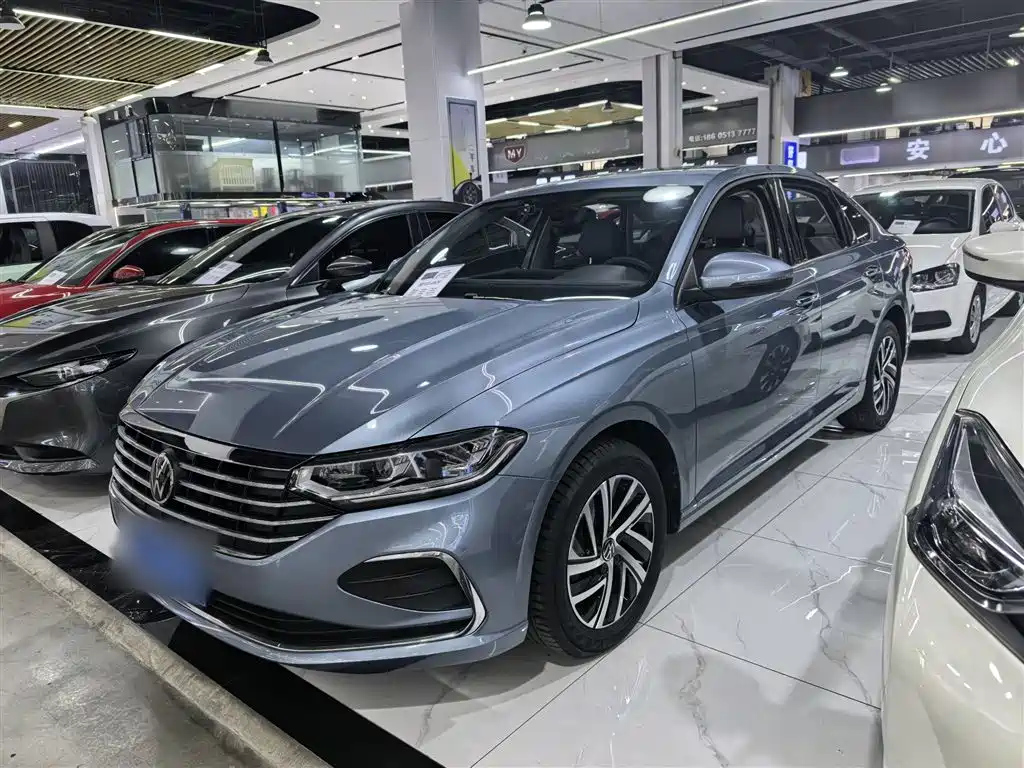 VOLKSWAGEN LAVIDA 2023