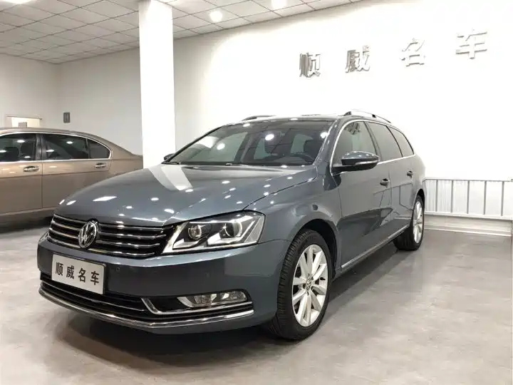 VOLKSWAGEN MAGOTAN IMPORT 2012