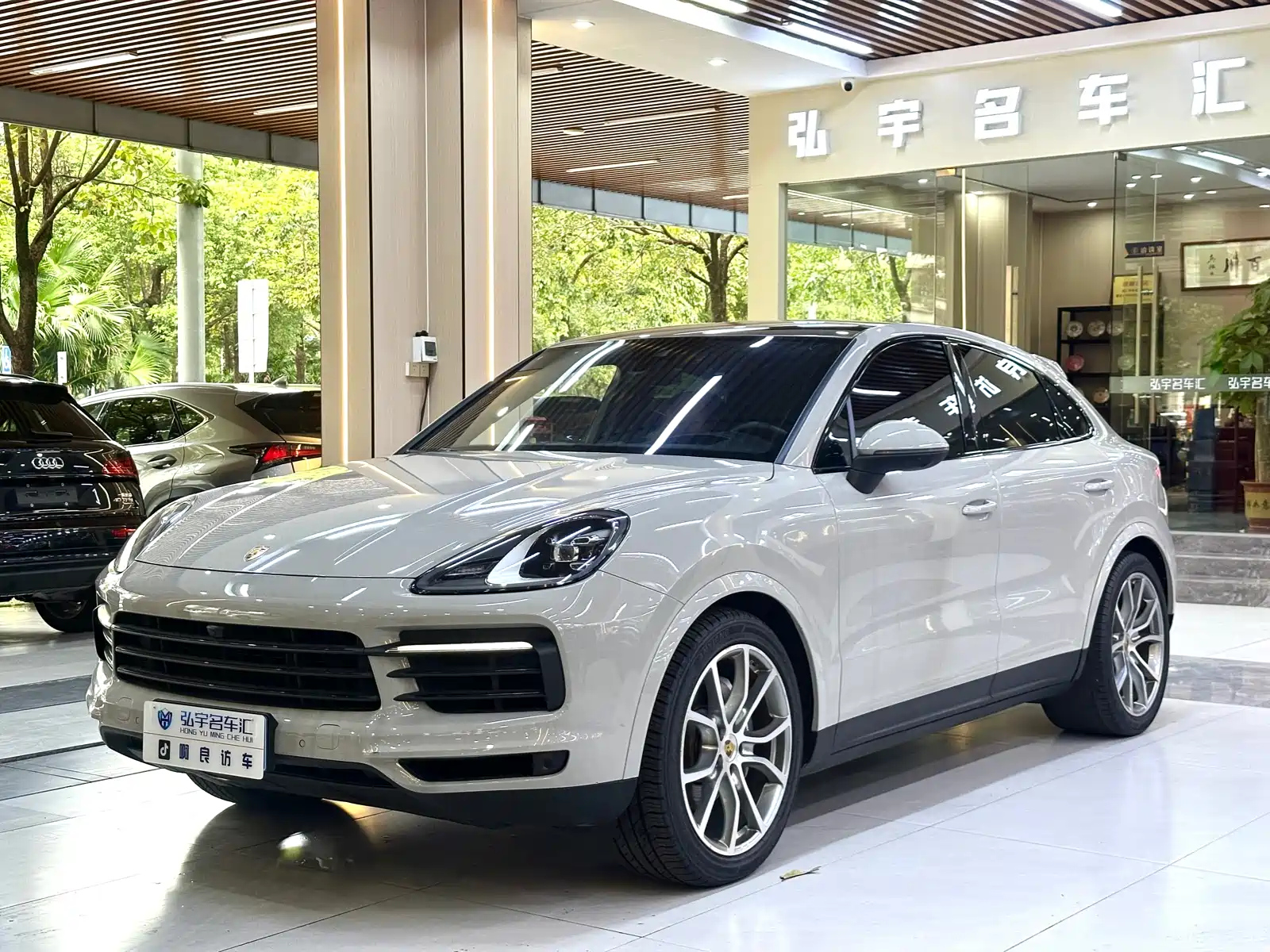 PORSCHE CAYENNE 2019