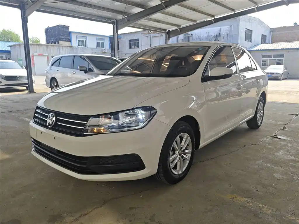 VOLKSWAGEN SANTANA 2021