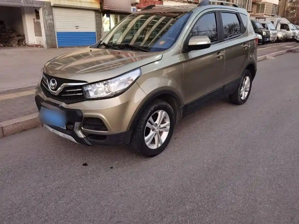 BAIC S2 2014