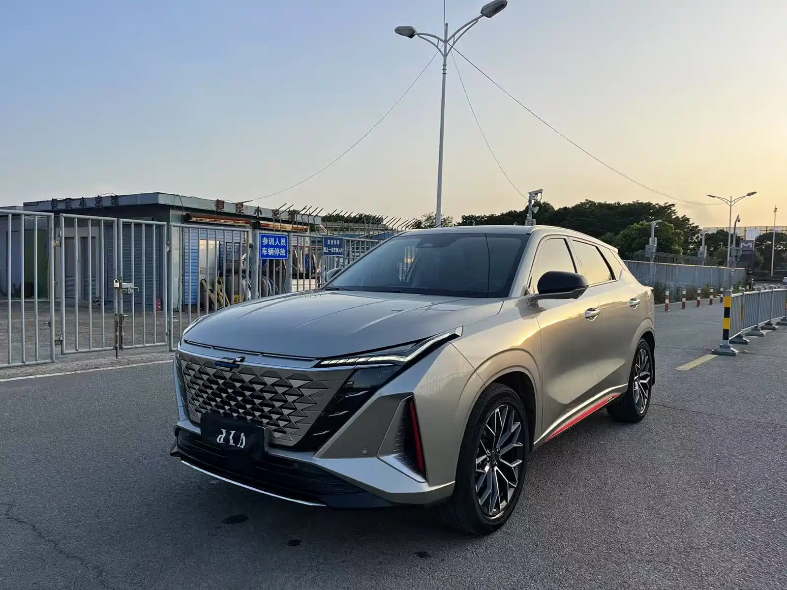 CHANGAN OSHAN Z6 2022