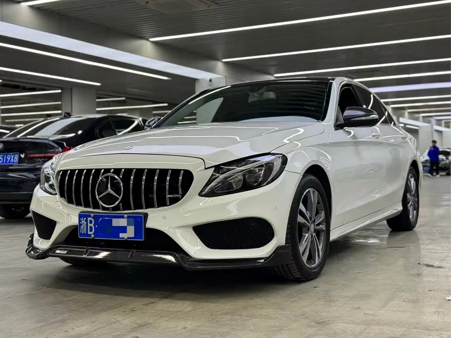 MERCEDES BENZ C-CLASS 2016
