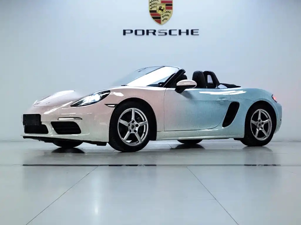 PORSCHE 718 2018