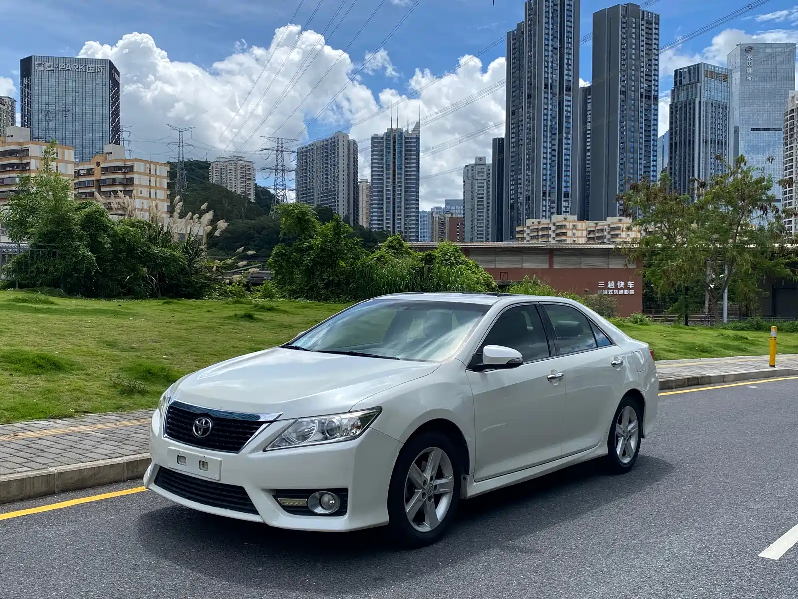 TOYOTA CAMRY 2012