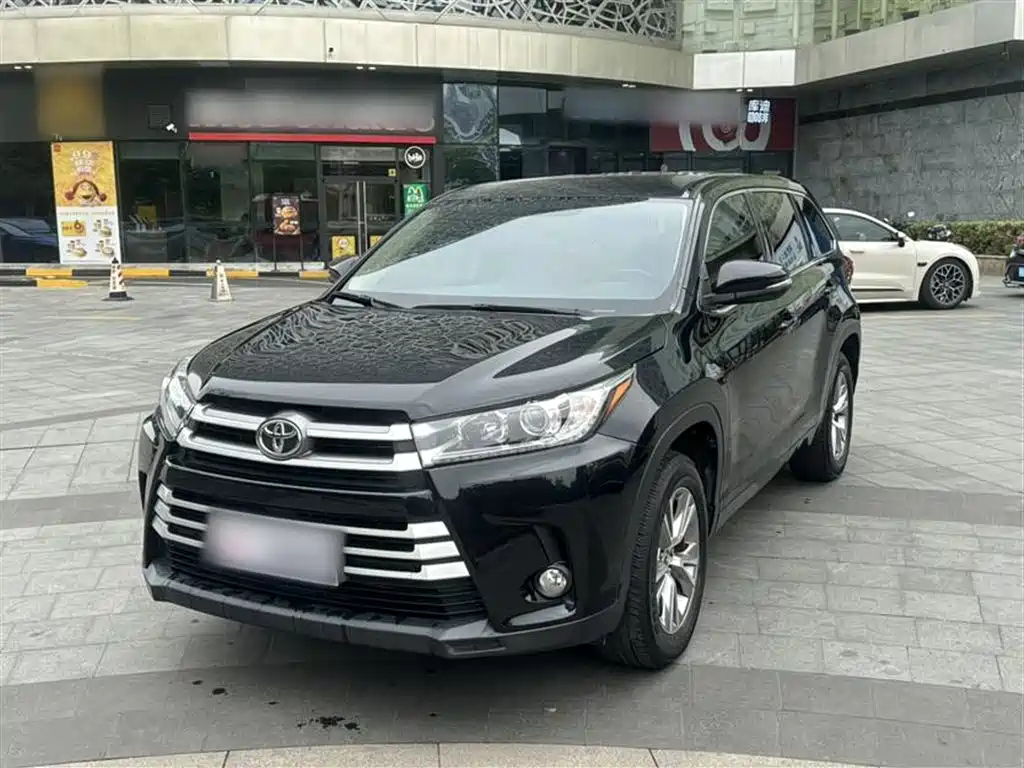 TOYOTA HIGHLANDER