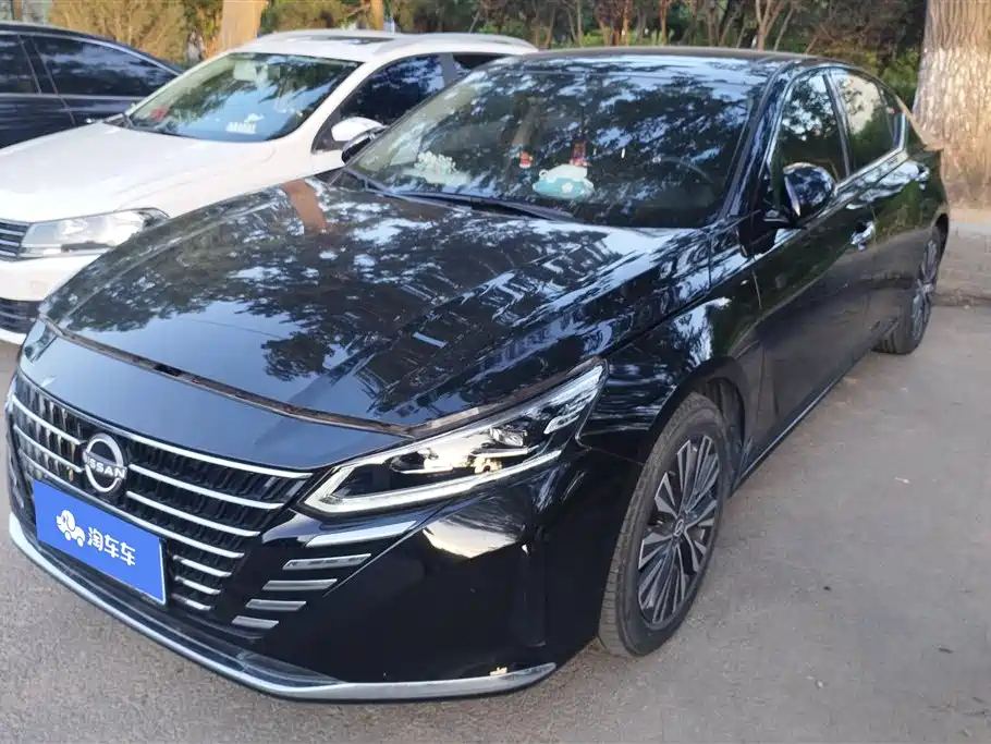 NISSAN TEANA 2022