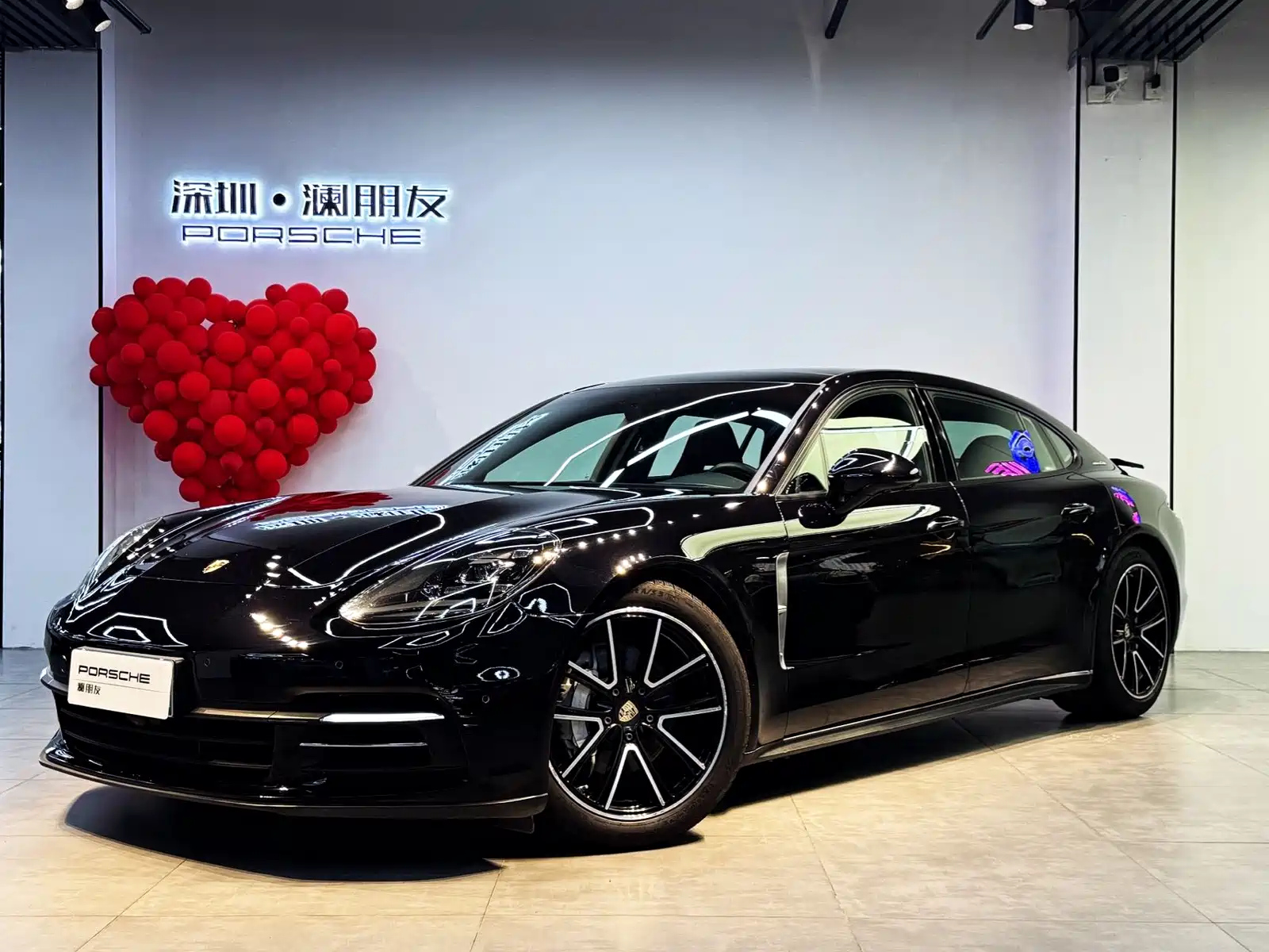 PORSCHE PANAMERA 2017