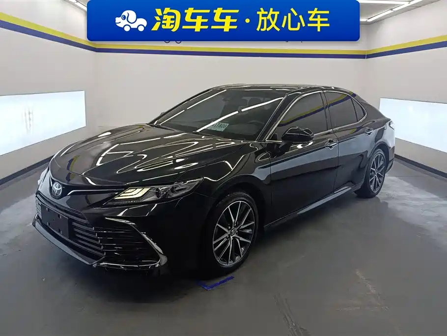 TOYOTA CAMRY 2021
