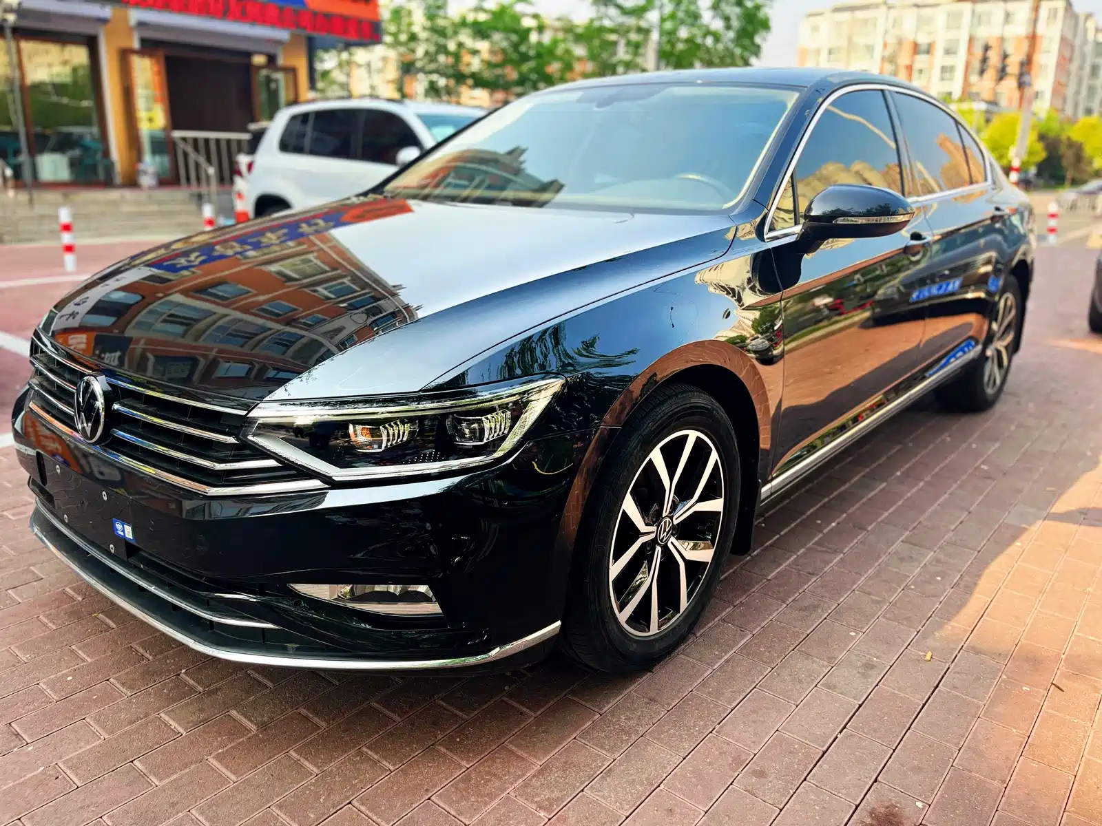 VOLKSWAGEN MAGOTAN 2023