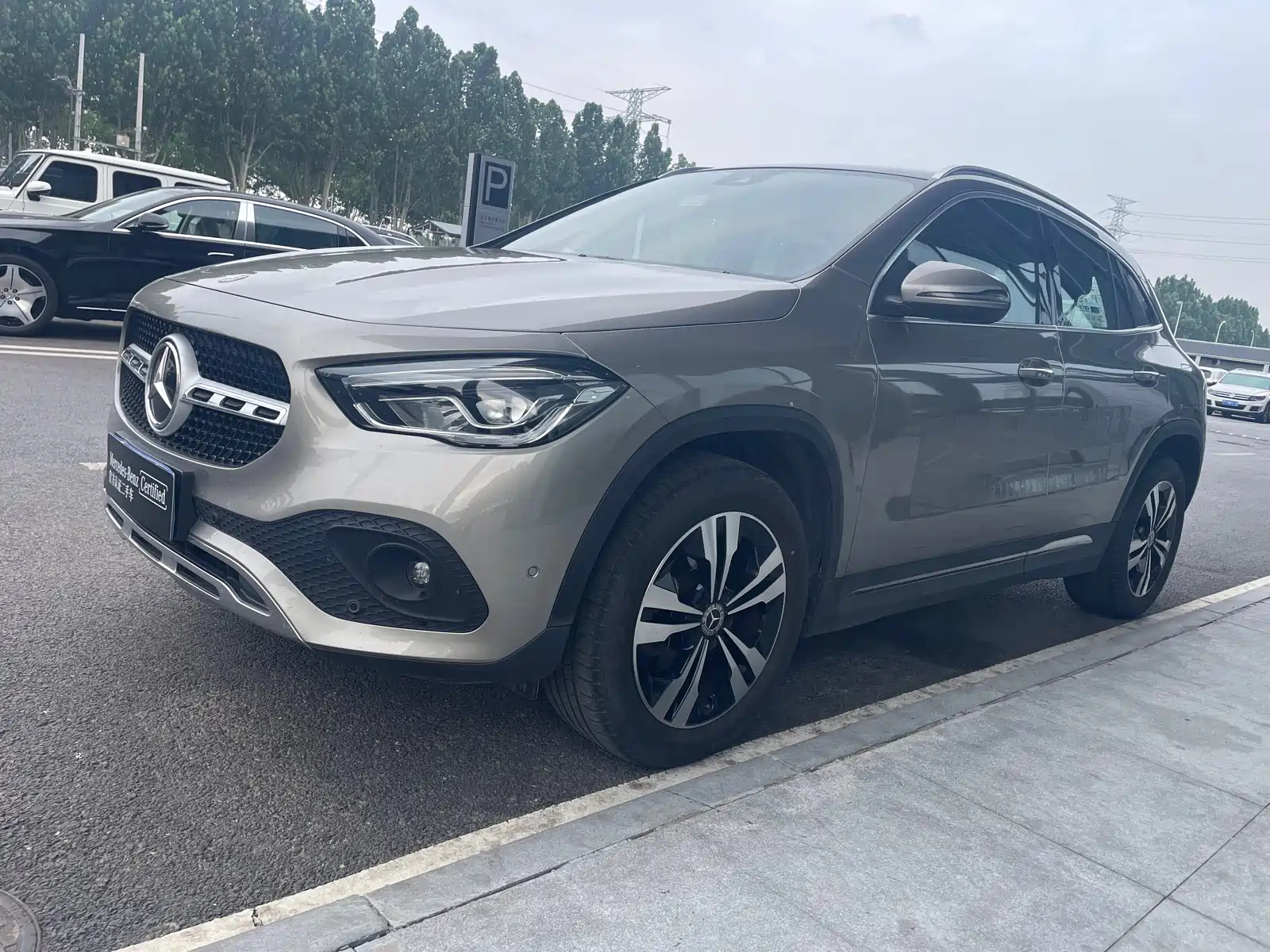 MERCEDES BENZ GLA 2022