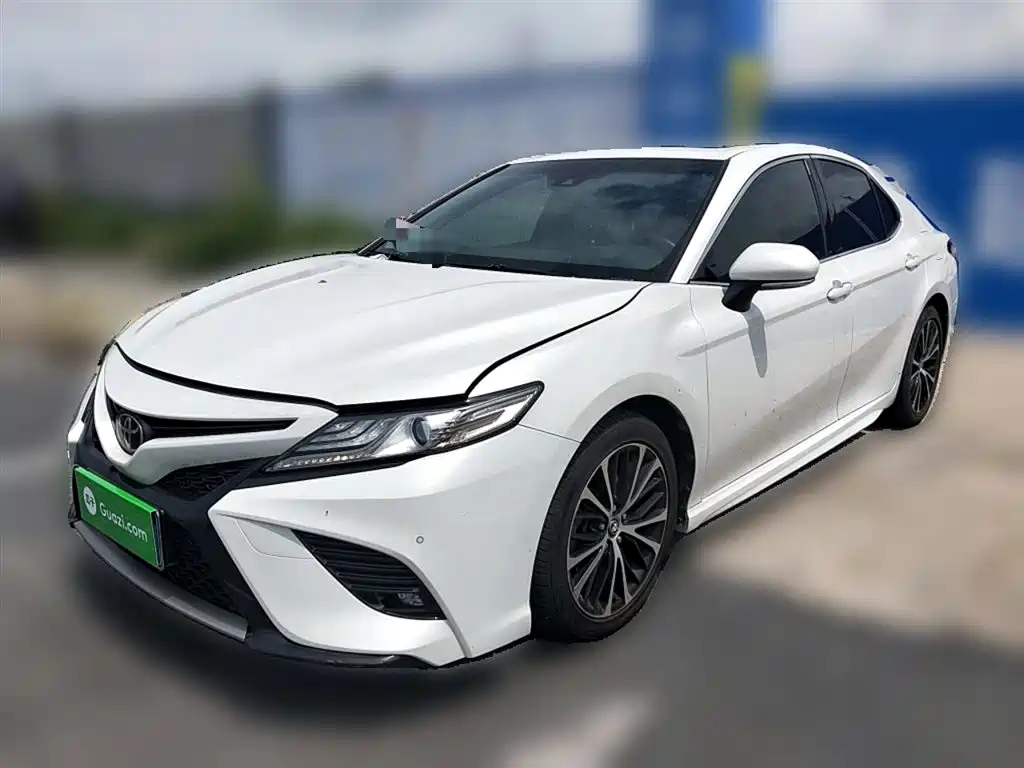 TOYOTA CAMRY 2018