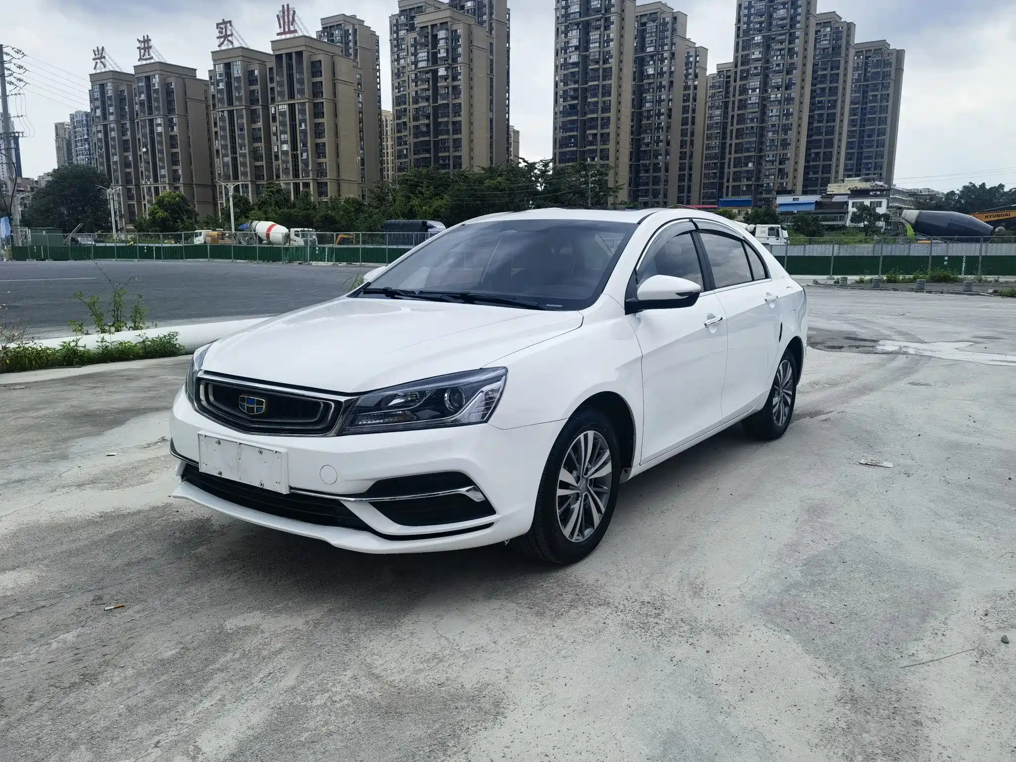 GEELY AUTO EMGRAND 2018