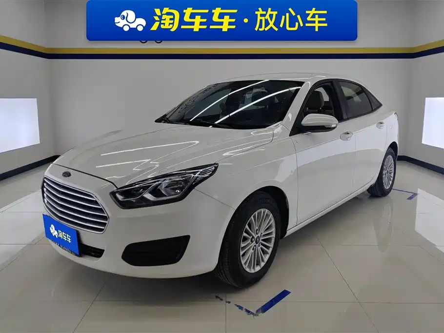 FORD ESCORT 2017