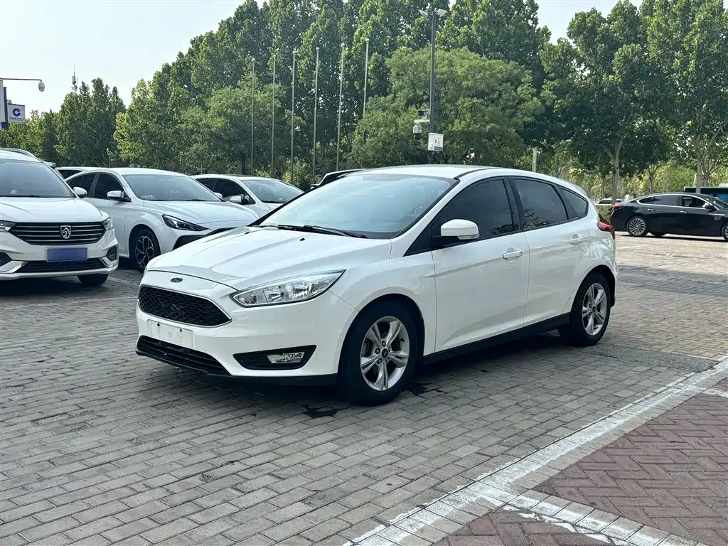 FORD FOCUS 2015