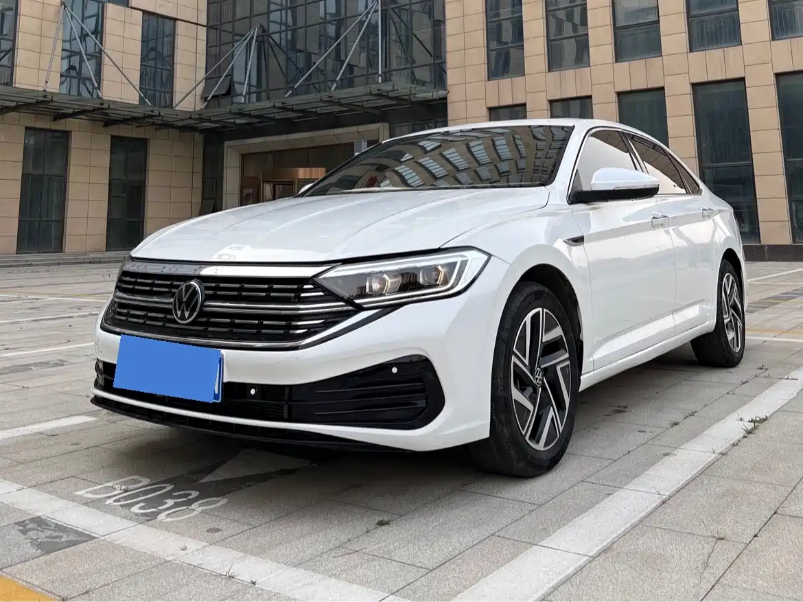VOLKSWAGEN SAGITAR 2024