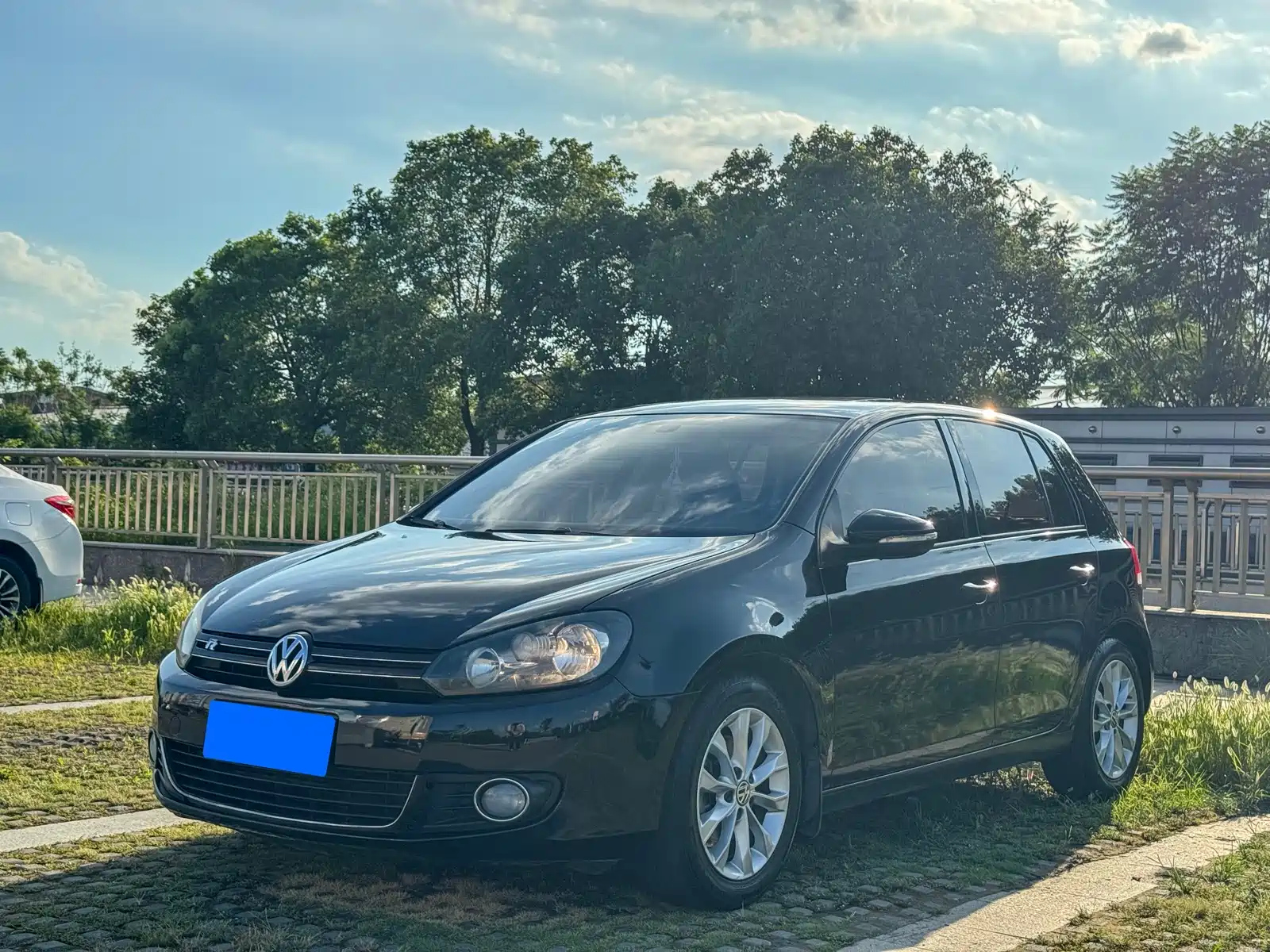 VOLKSWAGEN GOLF 2011