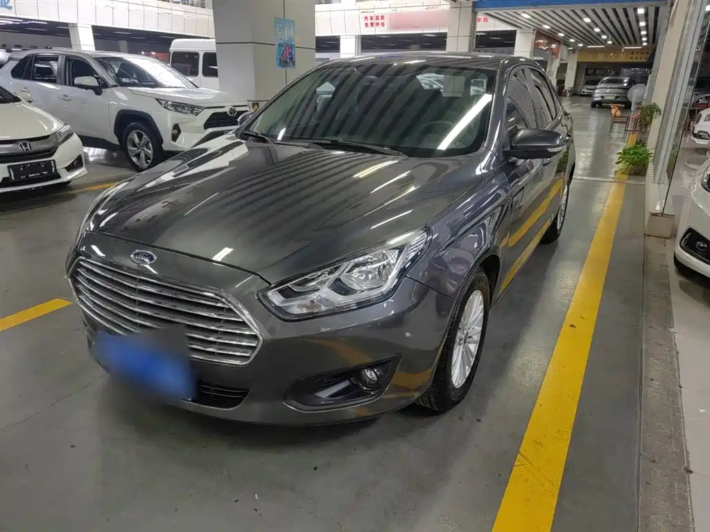 FORD ESCORT 2015