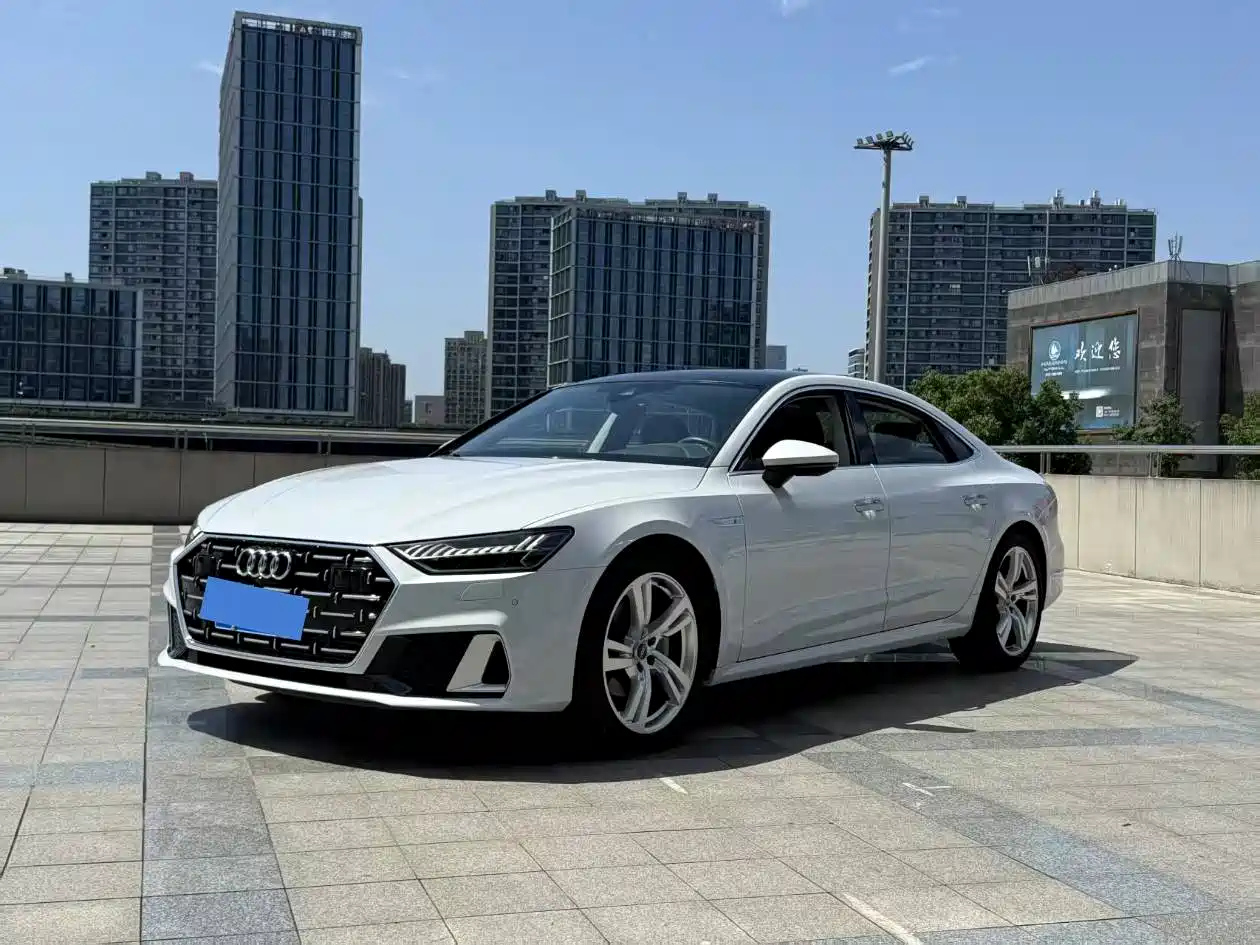 AUDI A7L 2022