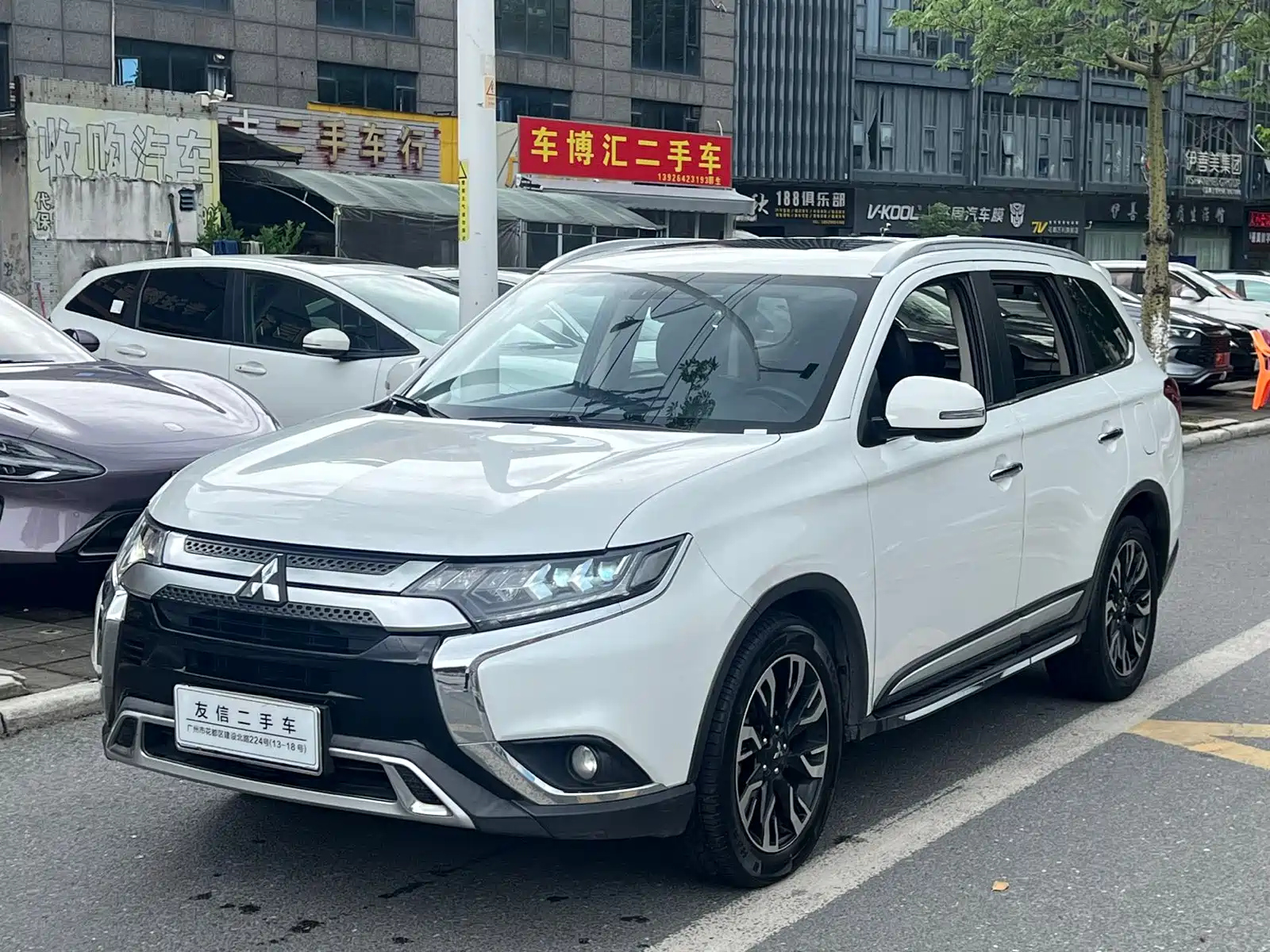 MITSUBISHI OUTLANDER 2019