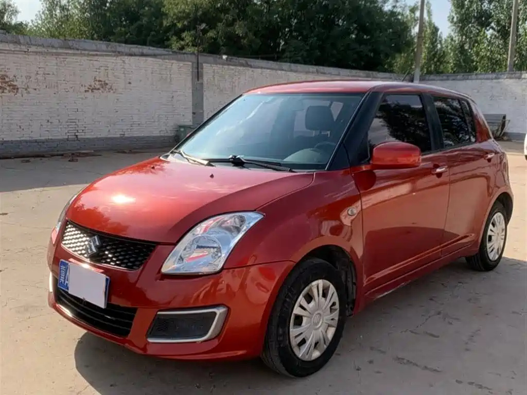 SUZUKI SWIFT