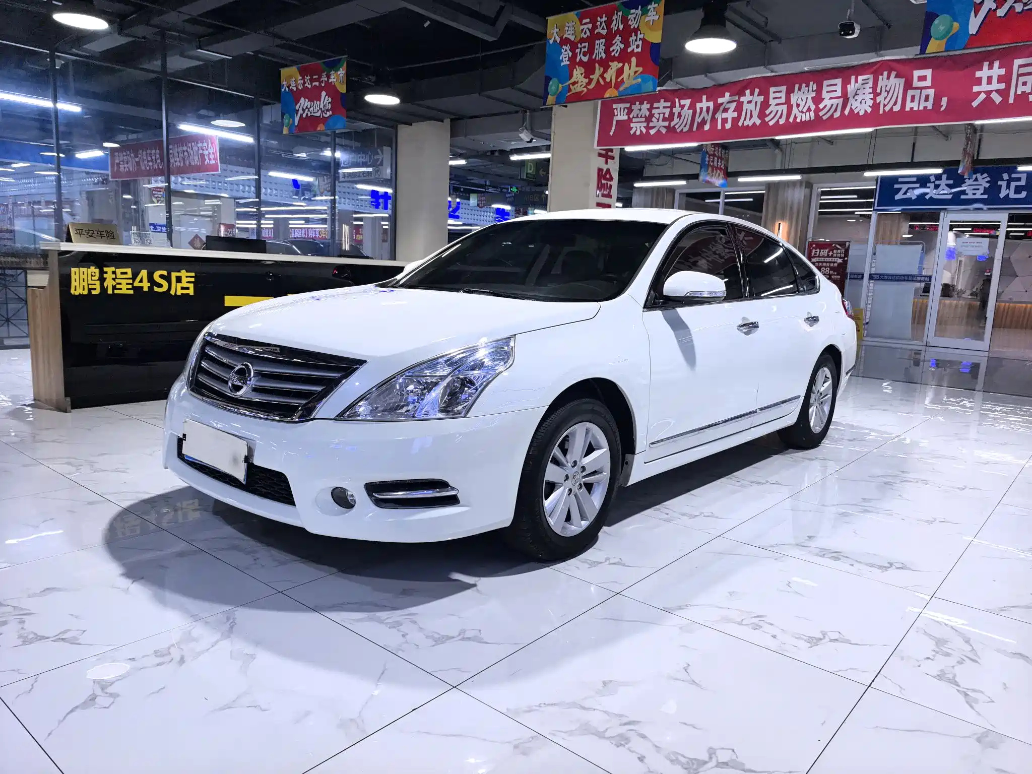 NISSAN TEANA 2012