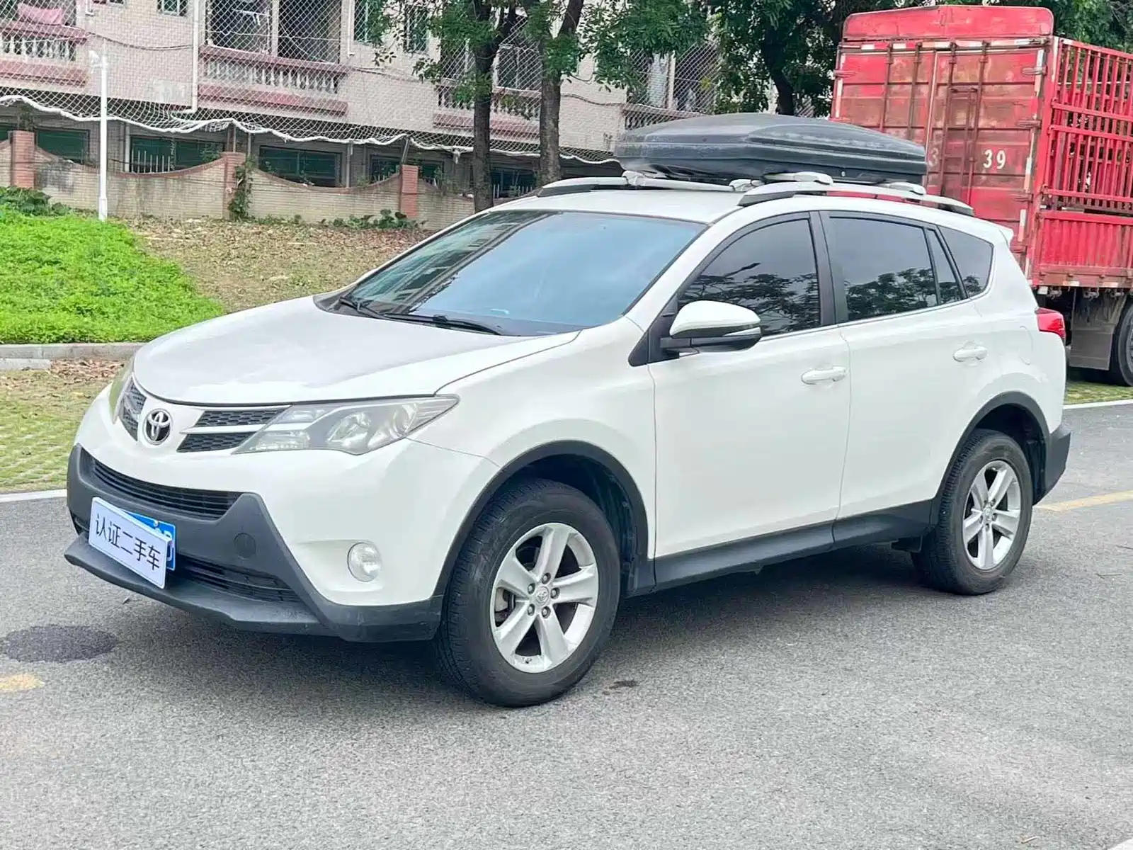 TOYOTA RAV4 RONGFANG 2013