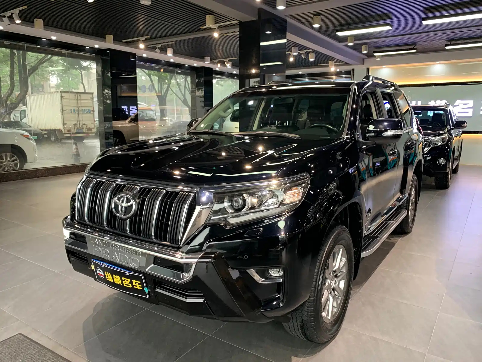 TOYOTA PRADO 2018