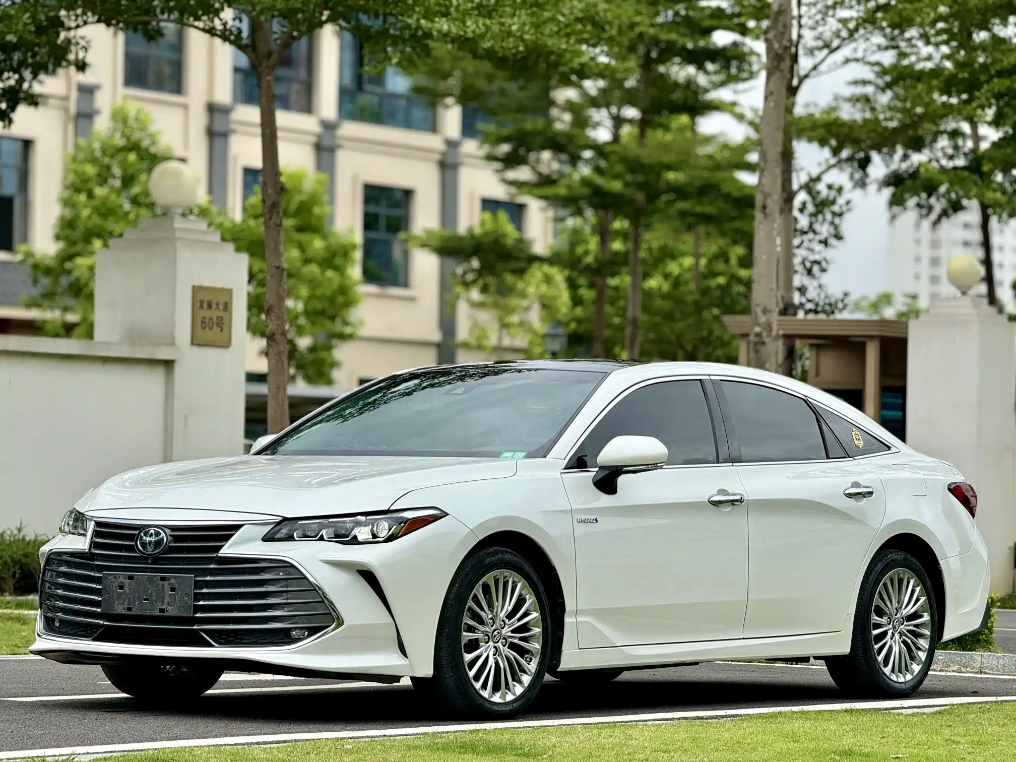 TOYOTA AVALON 2019