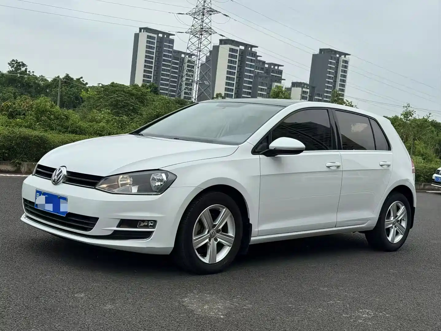 VOLKSWAGEN GOLF 2015