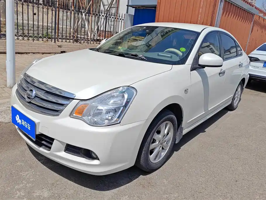 NISSAN SYLPHY 2018