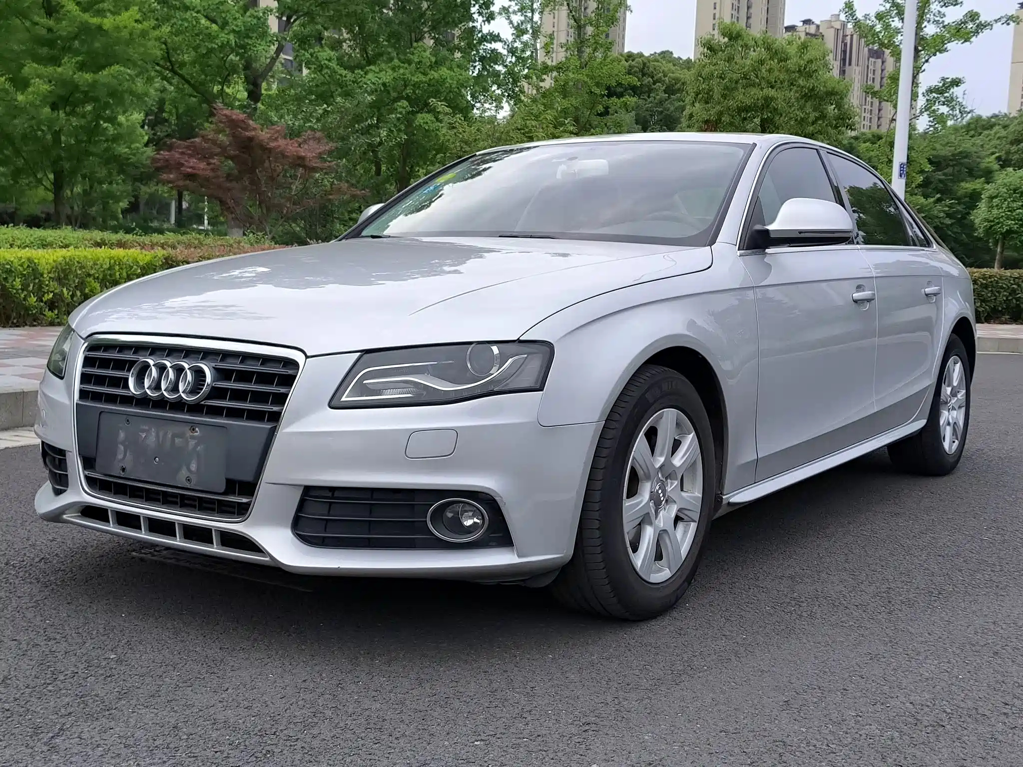 AUDI A4L 2012