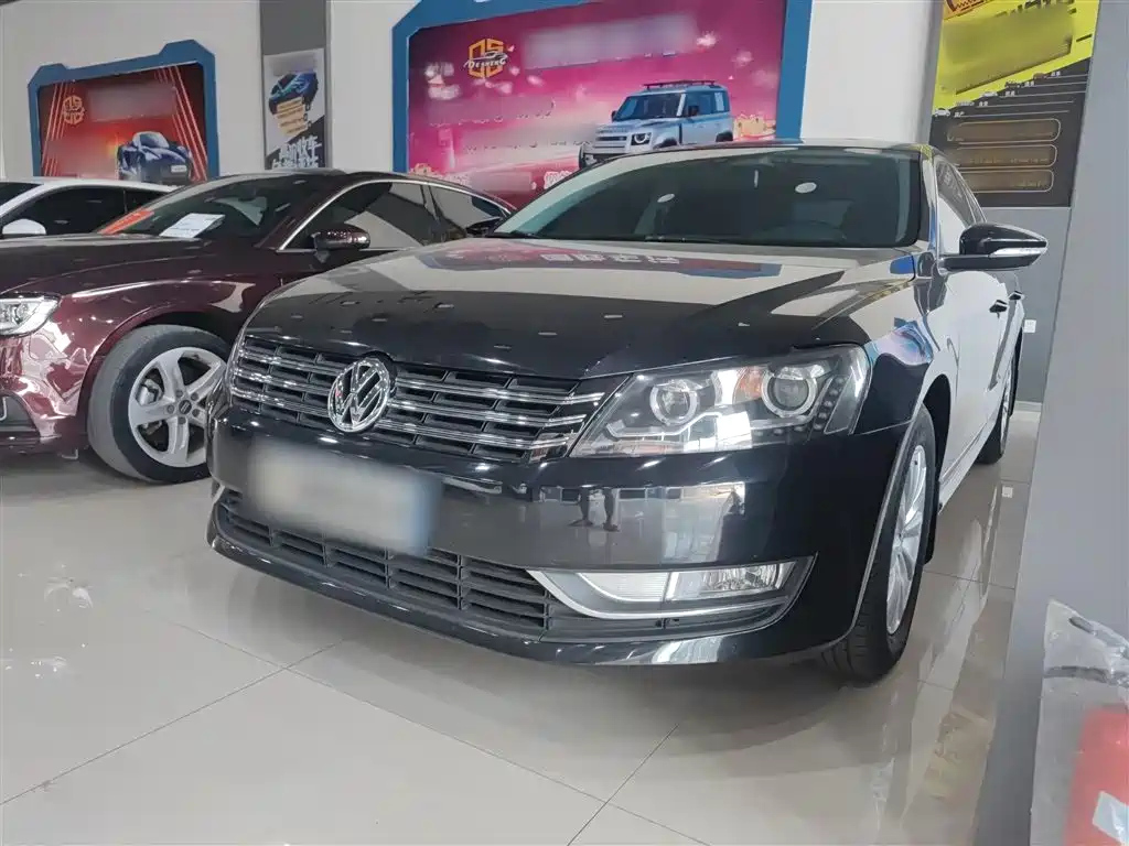 VOLKSWAGEN PASSAT 2014