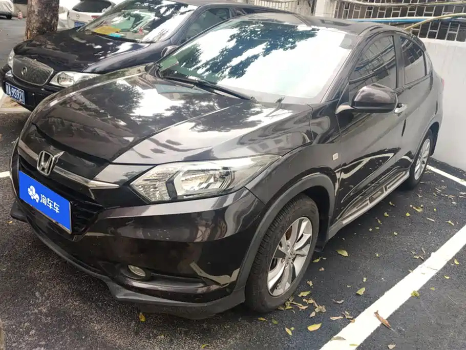 HONDA VEZEL 2015