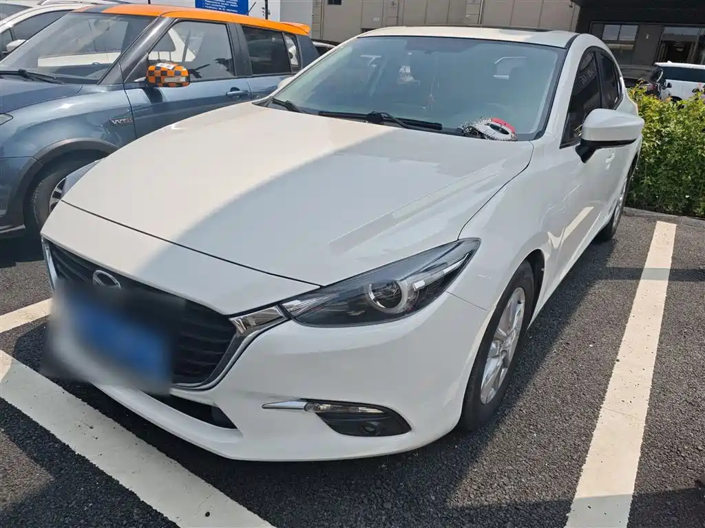 MAZDA 3 AXELA 2017