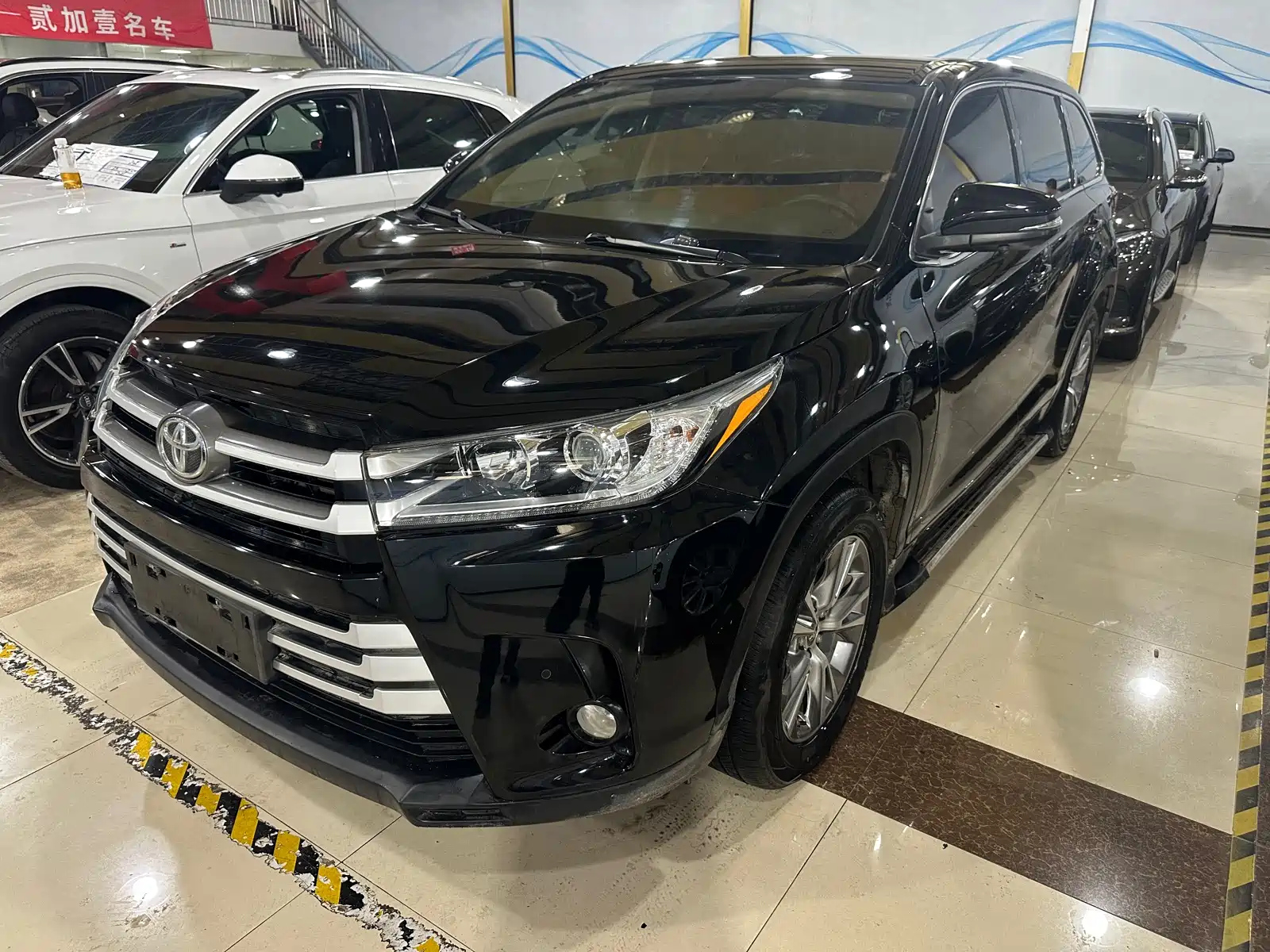 TOYOTA HIGHLANDER 2021